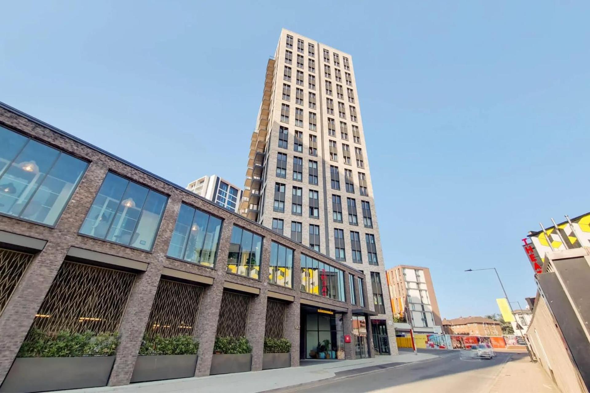 Botanical-Inspired Apartments At Repton Gardens Right In The Heart Of Wembley Park London Exterior foto