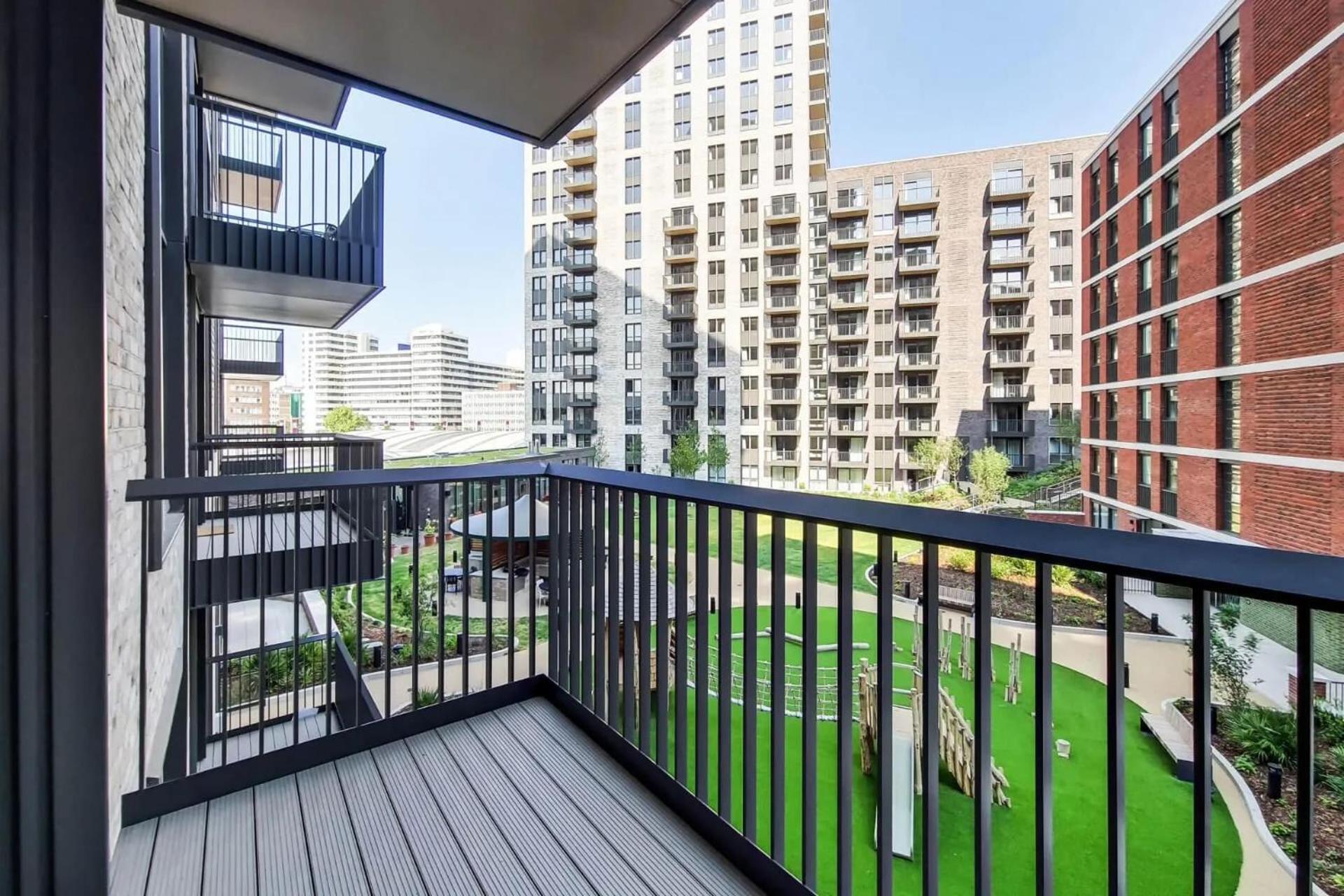 Botanical-Inspired Apartments At Repton Gardens Right In The Heart Of Wembley Park London Exterior foto